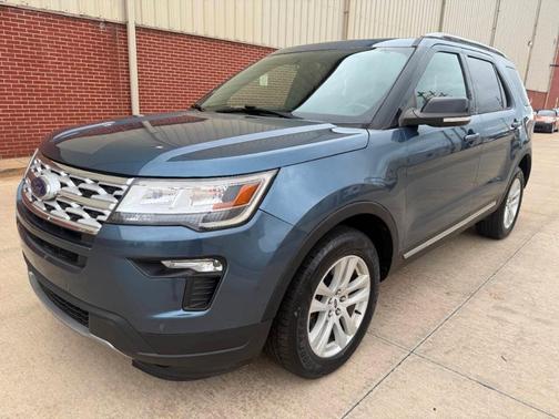 Blue 2018 Ford Explorer XLT