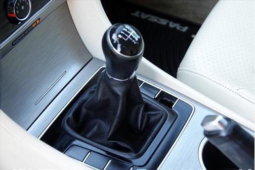 2015 Volkswagen Passat 2.0L TDI SE