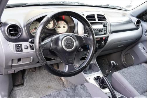 2002 Toyota RAV4 Base