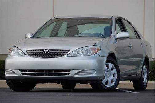 2004 Toyota Camry LE