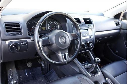 2010 Volkswagen Jetta Limited Edition