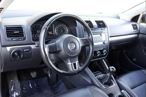 2010 Volkswagen Jetta Limited Edition