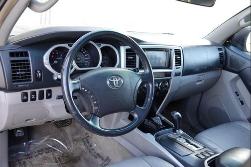 2004 Toyota 4Runner SR5