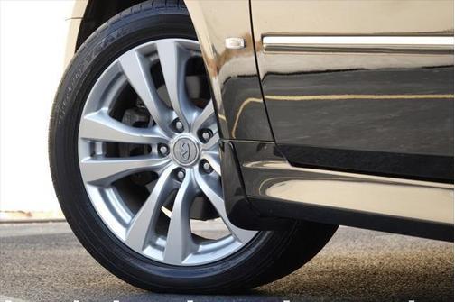 2010 INFINITI M35x Base