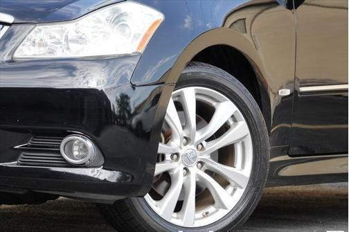 2010 INFINITI M35x Base