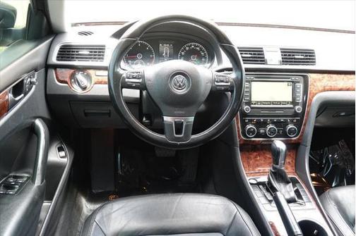 2013 Volkswagen Passat 2.0 TDI SEL Premium