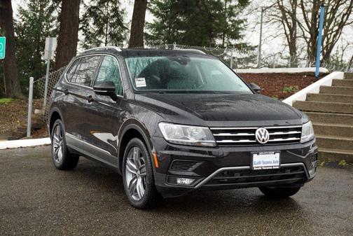 Deep Black Pearl Effect 2021 Volkswagen Tiguan 2.0T SEL