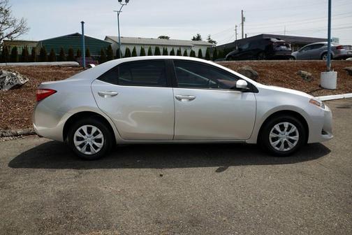 Classic Silver Metallic 2018 Toyota Corolla L