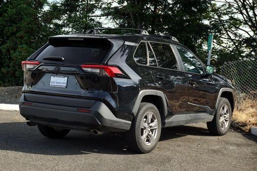 Midnight Black Metallic 2022 Toyota RAV4 XLE