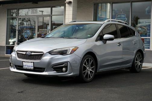 Ice Silver Metallic 2018 Subaru Impreza 2.0i Limited