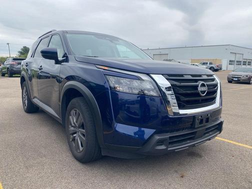 Deep Ocean Blue Pearl 2025 Nissan Pathfinder SV 4WD
