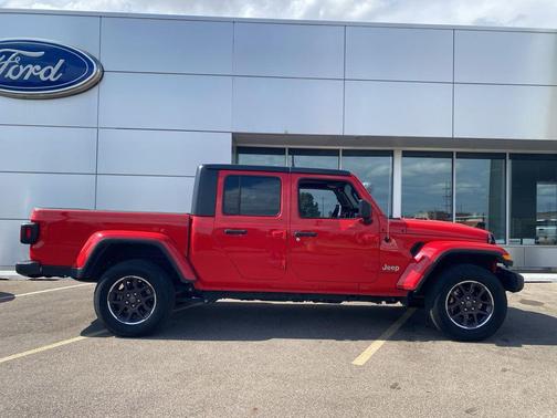 2023 Jeep Gladiator Overland