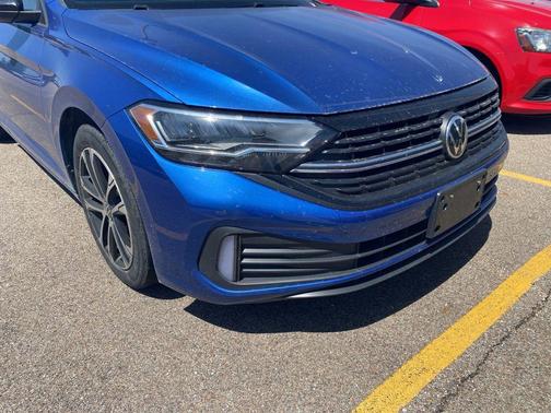 Blue Metallic 2022 Volkswagen Jetta 1.5T Sport