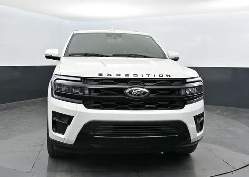 Star White Metallic Tri-Coat 2024 Ford Expedition Max Limited
