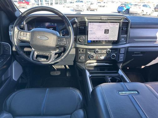 2025 Ford F-250 Platinum