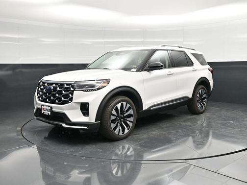 White Metallic 2025 Ford Explorer Platinum