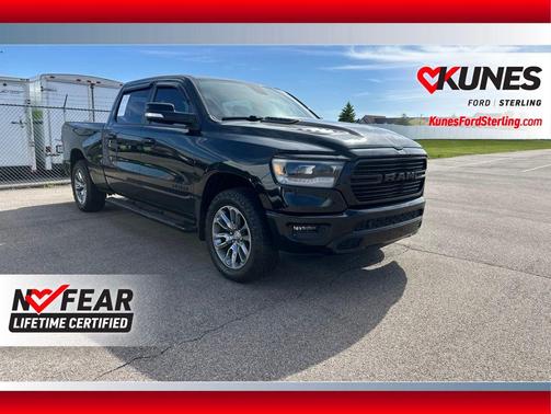 Diamond Black Crystal Pearlcoat 2019 RAM 1500 Rebel