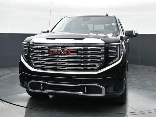 Onyx Black 2023 GMC Sierra 1500 Denali