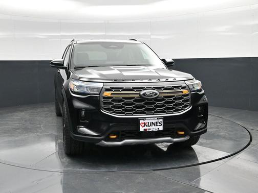 Agate Black Metallic 2026 Ford Explorer Tremor
