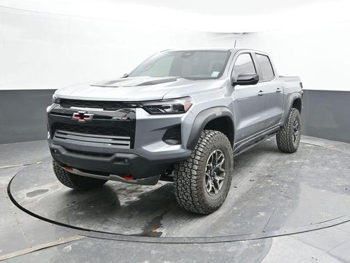 Sterling Gray Metallic 2024 Chevrolet Colorado ZR2
