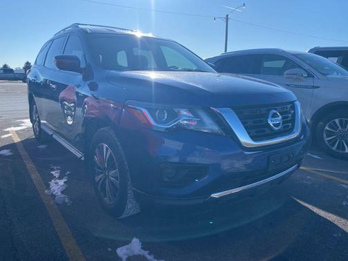2018 Nissan Pathfinder S