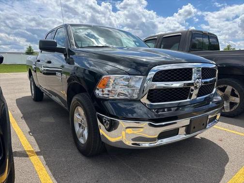 2019 RAM 1500 SLT