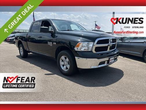 2019 RAM 1500 SLT