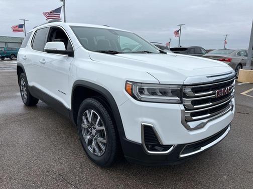 2023 GMC Acadia SLT
