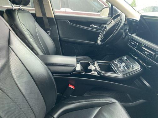 Infinite Black Metallic Clearcoat 2023 Lincoln Nautilus Reserve