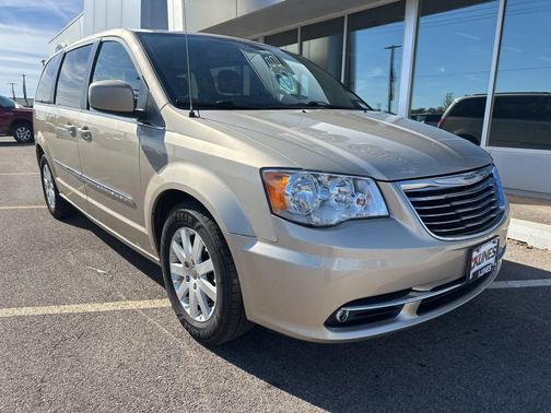 2015 Chrysler Town & Country Touring