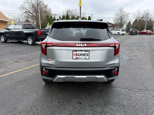 Steel Gray 2025 Kia Seltos S
