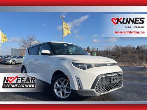 Snow White Pearl 2025 Kia Soul LX