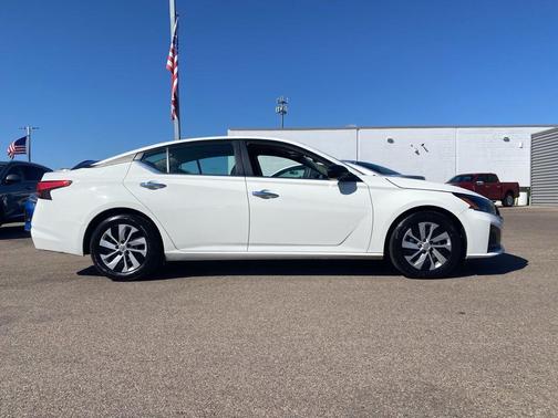 2024 Nissan Altima 2.5 S
