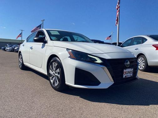 2024 Nissan Altima 2.5 S
