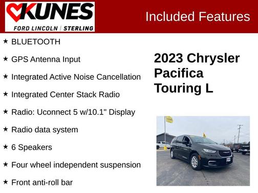 Brilliant Black Crystal Pearlcoat 2023 Chrysler Pacifica Touring L
