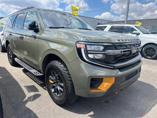 Wild Green 2025 Ford Expedition Tremor