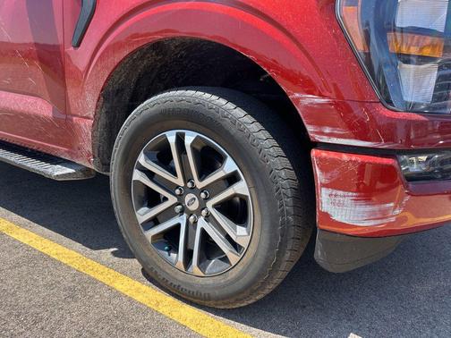 Hot Pepper Red Metallic Tinted Clearcoat 2023 Ford F-150 XL