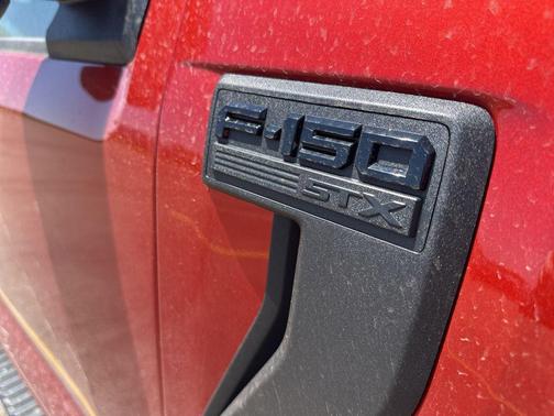 Hot Pepper Red Metallic Tinted Clearcoat 2023 Ford F-150 XL