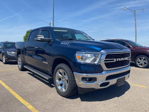 Patriot Blue Pearlcoat 2020 RAM 1500 Big Horn/Lone Star