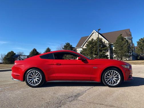 2017 Ford Mustang GT Premium