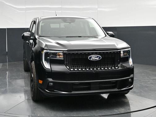 Shadow Black 2026 Ford Maverick Lobo