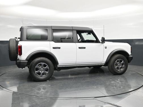 Oxford White 2025 Ford Bronco Big Bend