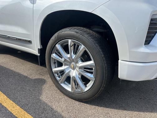 2022 Chevrolet Silverado 1500 High Country
