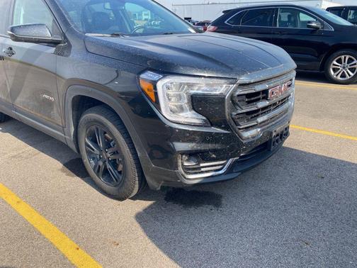 2022 GMC Terrain AT4