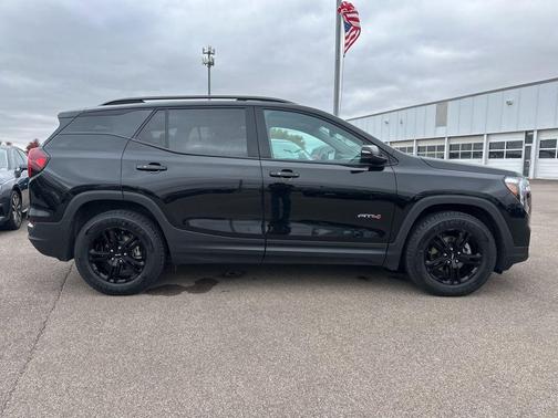 2022 GMC Terrain AT4