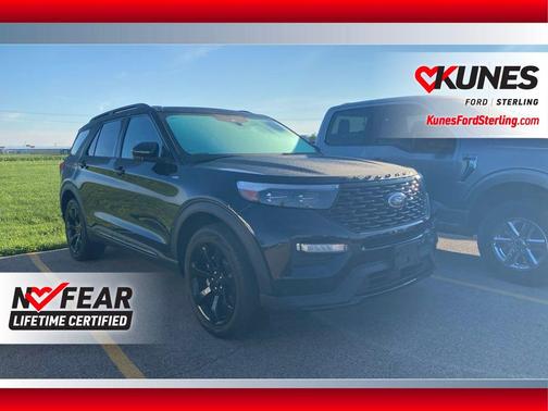 Black Metallic 2023 Ford Explorer ST-Line