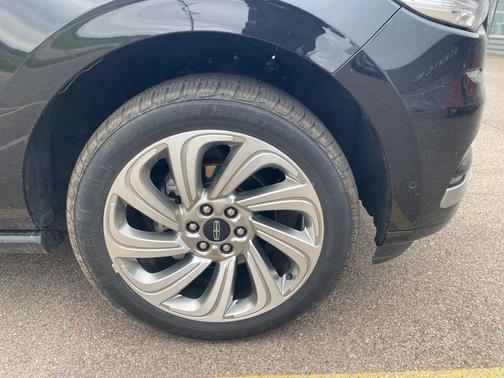Black Metallic 2024 Lincoln Navigator Premiere