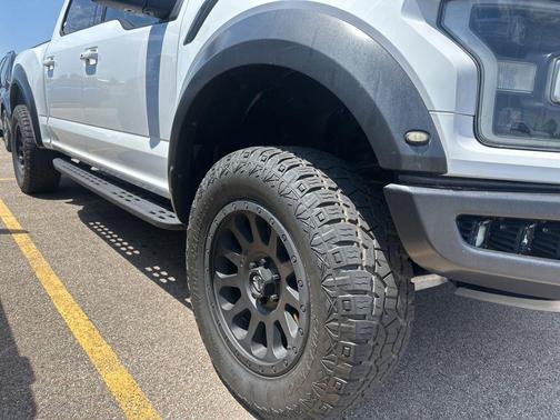 Oxford White 2018 Ford F-150 Raptor