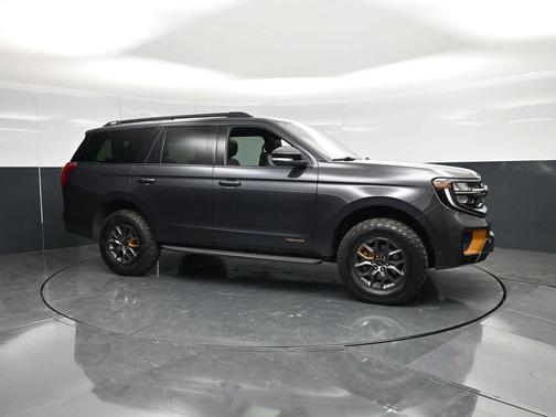 Gray Metallic 2025 Ford Expedition Tremor