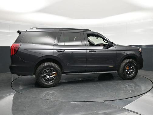 Gray Metallic 2025 Ford Expedition Tremor